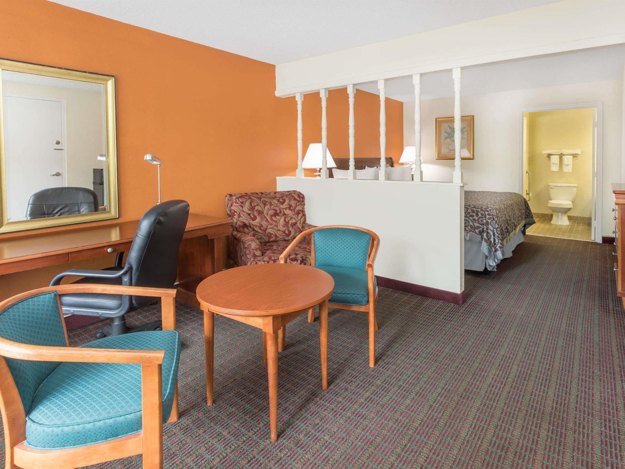 Days Inn By Wyndham Orangeburg South Εξωτερικό φωτογραφία