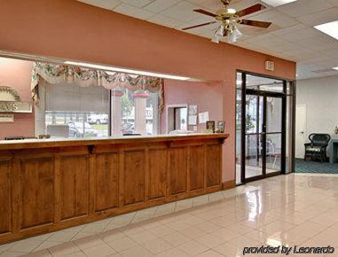 Days Inn By Wyndham Orangeburg South Εσωτερικό φωτογραφία